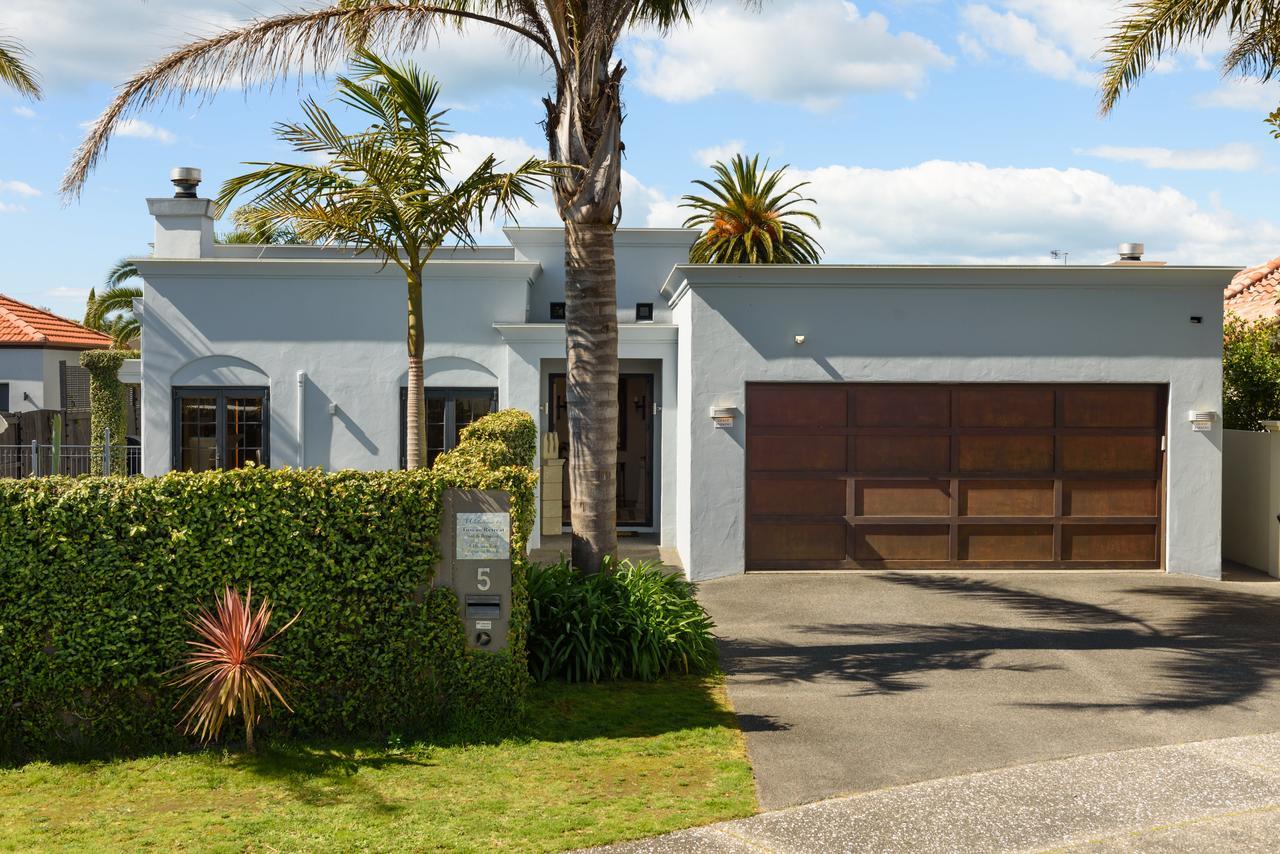 Tuscan Retreat Bed & Breakfast - Adults Only Bed & Breakfast Papamoa Luaran gambar